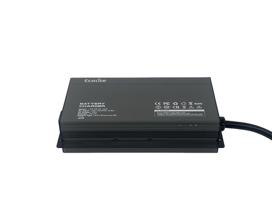 LFP 29.2V 25A RV Batería de litio Control inteligente del ventilador Protección IP20