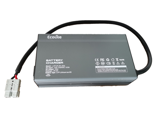 Cargador de baterías de litio LiFePO4 LFP 29.2V 25A con indicación LED y apagado automático